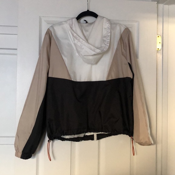 Colorblock Hooded Windbreaker - Picture 4 of 5